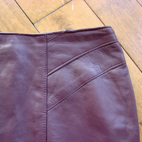 Danier Leather Pencil Skirt Deep Plum Office Vintage Size 12 or Medium - Picture 4 of 11